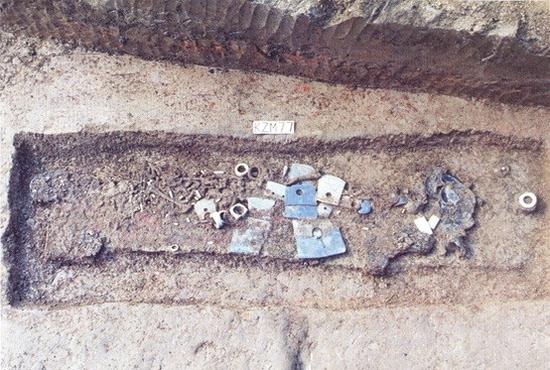 苏州昆山赵陵山遗址墓葬，属良渚文化体系。