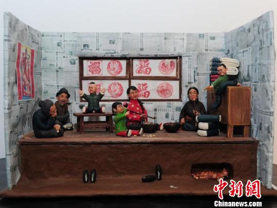 白春雨制作的东北民俗面塑 刘栋 摄 白春雨制作的东北民俗面塑 刘栋 摄