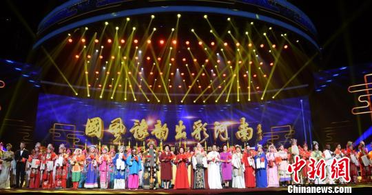 图为演出现场。　李贵刚 摄