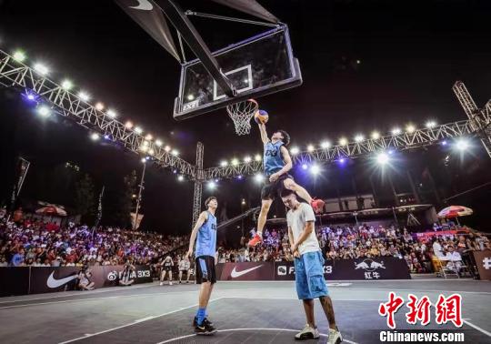 北京市出台十三条具体措施进一步繁荣夜间经济、促进消费增长。北京市商务局供图