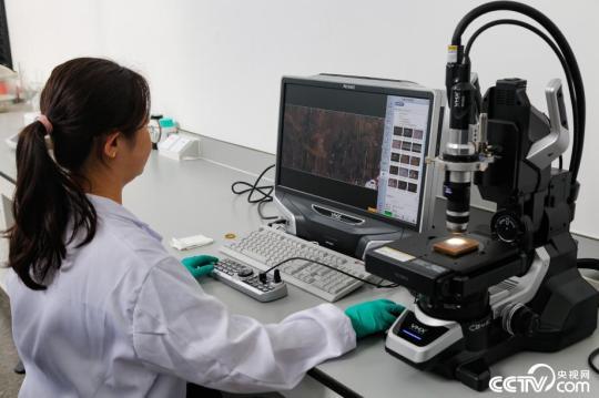 点击进入下一页