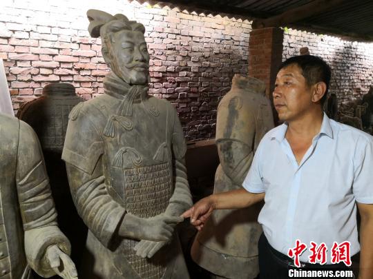 探访陕西“兵马俑”仿制匠人：盼仿制技艺做精做细