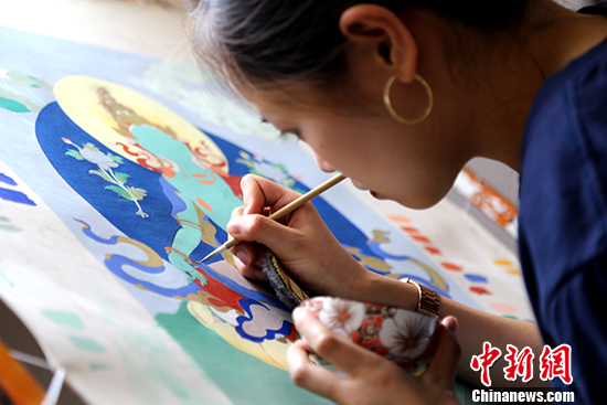 点击进入下一页