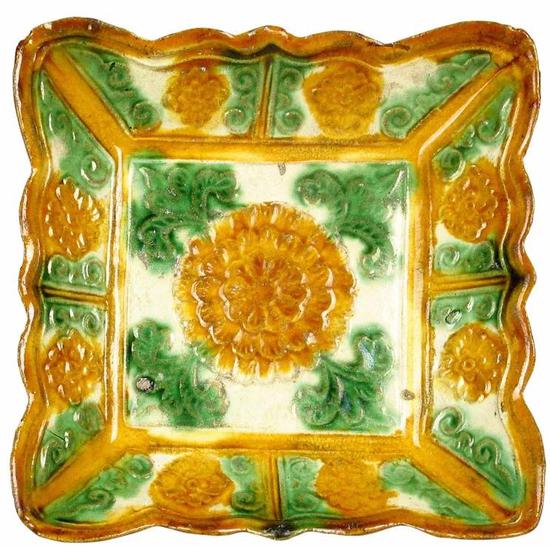▌辽三彩牡丹纹方盘