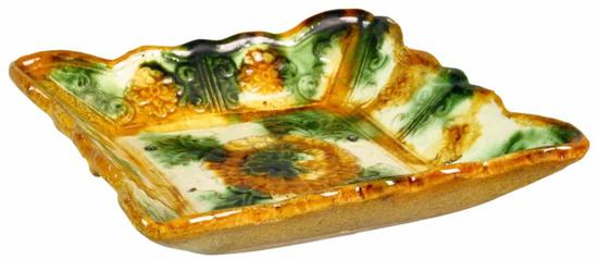 ▌辽三彩牡丹纹方盘