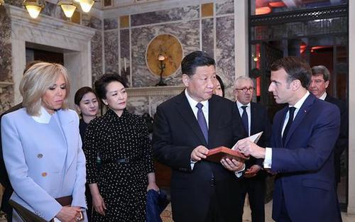 点击进入下一页