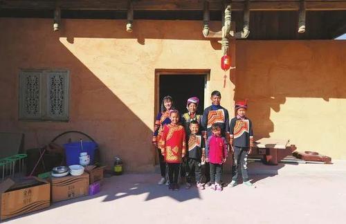 点击进入下一页