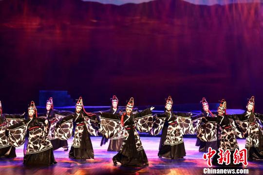 图为甘肃少数民族剧目展演。(资料图) 钟欣 摄