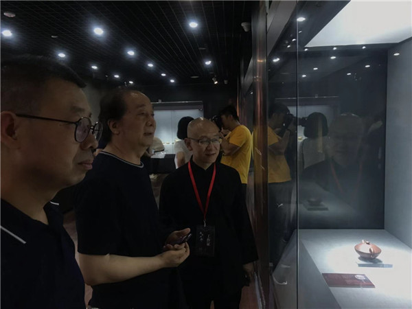 2019080821442967999 2019080821442967999