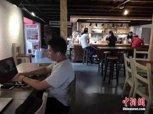 点击进入下一页