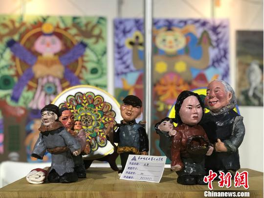 长春民博会涌现“新势力”：青年学生带来新的审美理念