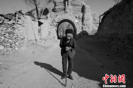 任彦龙拍摄的长城作品?！∪窝辶?摄