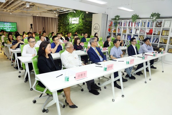 图为发布会现场 图为发布会现场