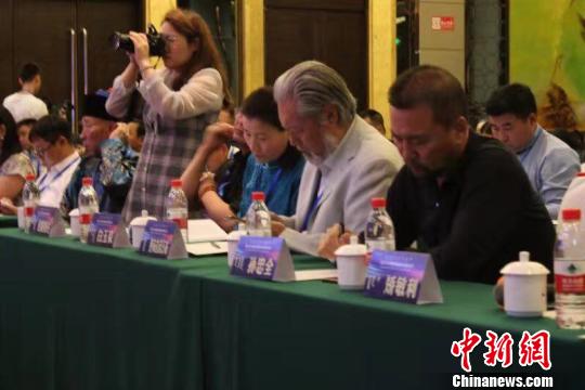 百余名国内外专家齐聚内蒙古探讨国家级非遗乌力格尔