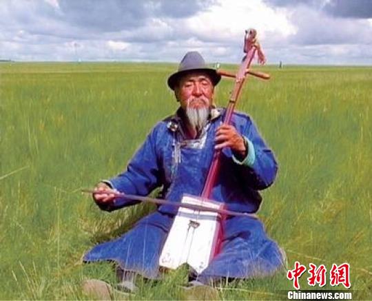 图为乌力格尔演出现场。通辽宣传部供图