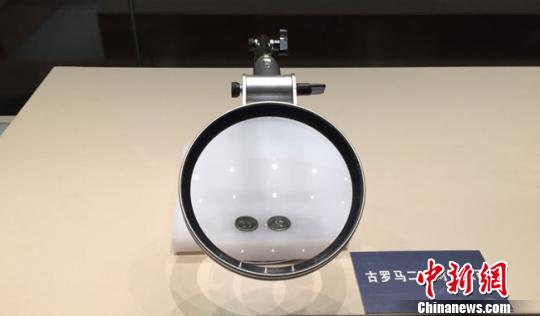 丝绸之路钱币是见证丝绸之路全部进程和文明细节的重要历史遗存，是中西方文化通过丝绸之路相互交融的产物。　陈君琦 摄