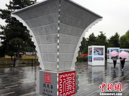 “镜美尊”颁奖礼也将于今晚举行。　任海霞 摄