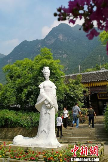 兴山“和美”昭君文化的重要发源地和传承地 邹远景 摄 兴山“和美”昭君文化的重要发源地和传承地 邹远景 摄
