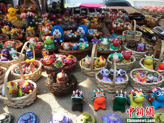 吕惠敏制作的各式各样作品 孙博妍 摄 吕惠敏制作的各式各样作品 孙博妍 摄