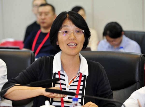 北京大学国家发展研究院中国健康发展研究中心主任、国务院医改专家咨询委员会委员李玲