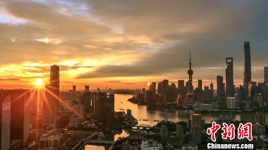 上海航拍?！」俜焦┩?摄