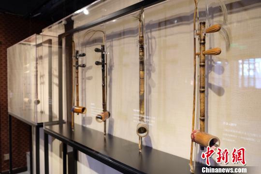 《中国京胡文化展——暨楼庄东收藏陈列》。　王笈 摄