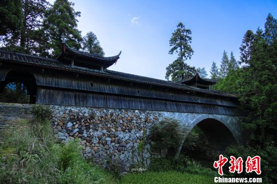 庆元月山村步蟾桥 吴玮霆 摄 庆元月山村步蟾桥 吴玮霆 摄