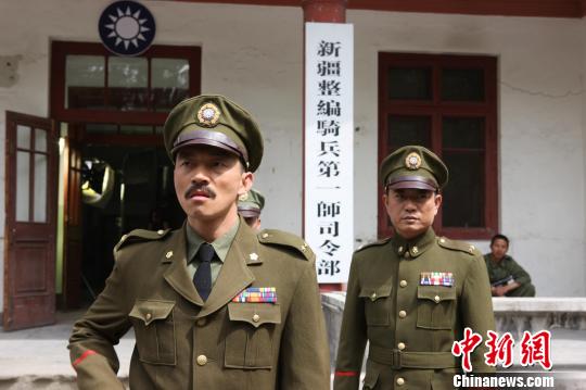 图为《和平将平陶峙岳》剧照。