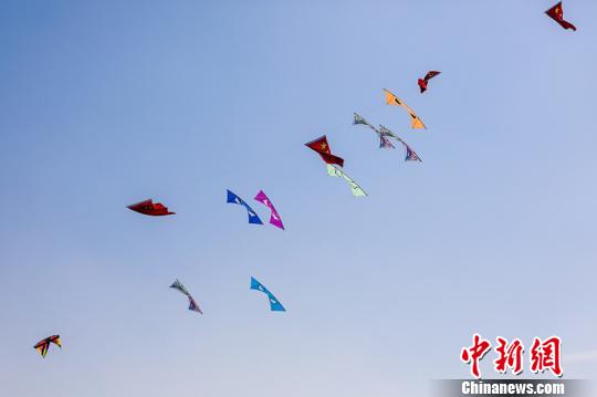 活动将风筝与文化、运动、公益、美食、音乐等多元素相结合。 供图