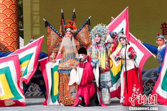 2019中国戏曲文化周现场表演 主办方供图 2019中国戏曲文化周现场表演 主办方供图