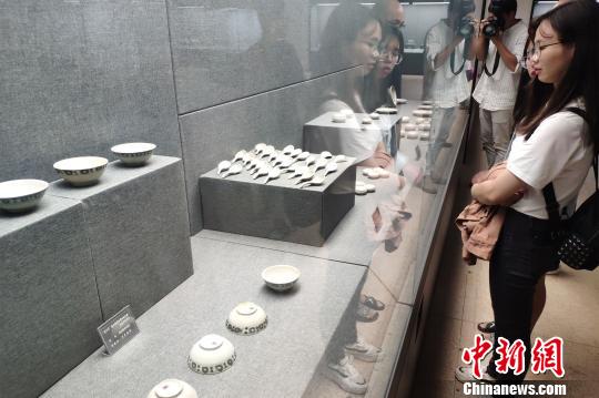 点击进入下一页