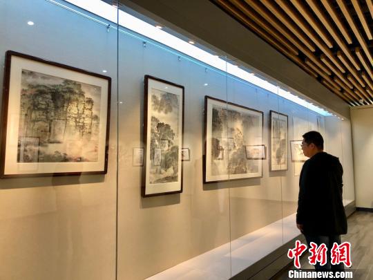 图为展出的钱松喦真迹。　孙权 摄