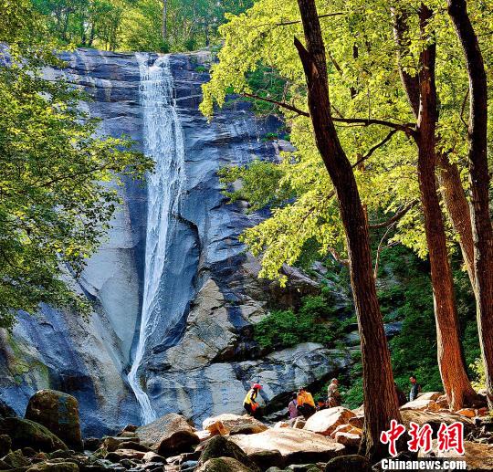 河北兴隆县:叫响书画文化品牌打造全国最美写生县