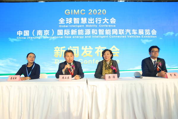 领导回答记者提问 领导回答记者提问