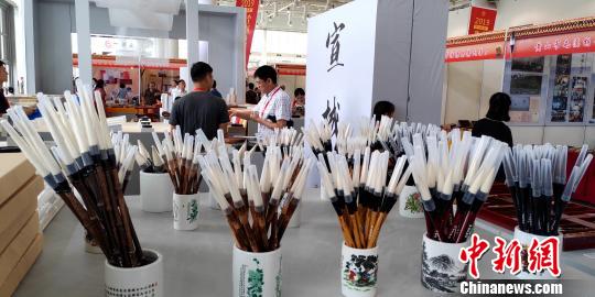 展区一角?！⊙罘?摄