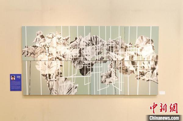 国际艺术家在皖南以中国元素创作的艺术画作?！≌趴?摄