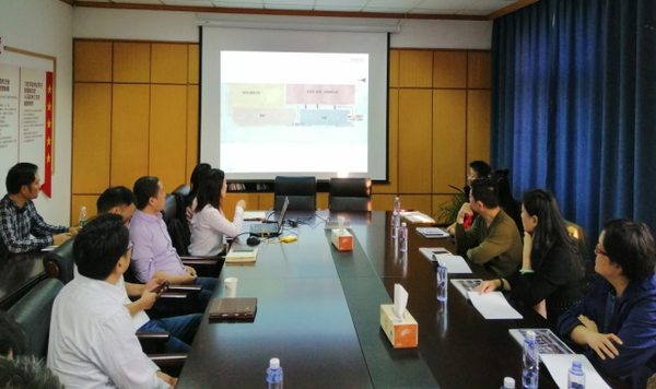 政协委员和各方代表就小游园景观方案开展协商 政协委员和各方代表就小游园景观方案开展协商