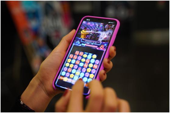 2019猫晚跨屏游戏之“好礼对对碰”。