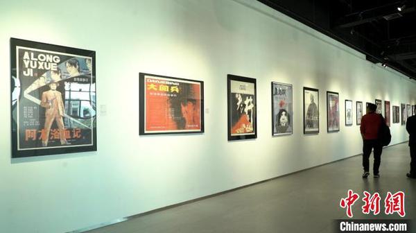 展品惊艳亮相?！」┩?摄