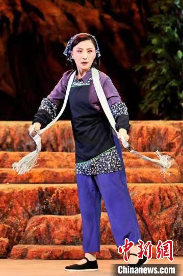 新编现代京剧《红土》剧照。福建京剧院供图