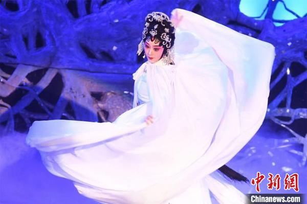 粤剧“世遗”十周年系列活动呈演京城 小新 摄 粤剧“世遗”十周年系列活动呈演京城 小新 摄