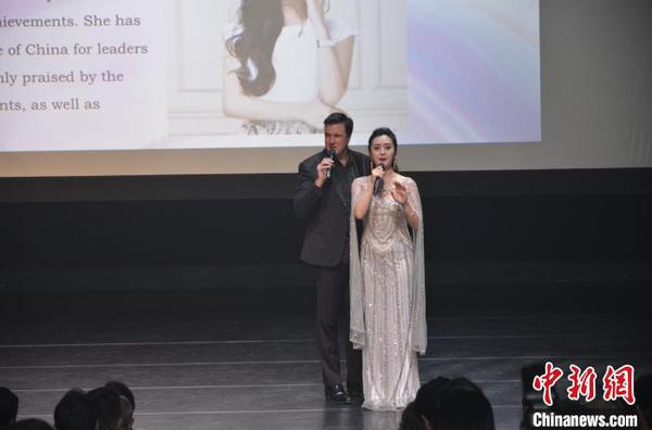 第十届中国(广州)国际演艺交易会暨首届丝绸之路国际剧院联盟旅游演艺投洽会(以下简称“演交会”)，25日在广州大剧开幕?！〗逶?摄