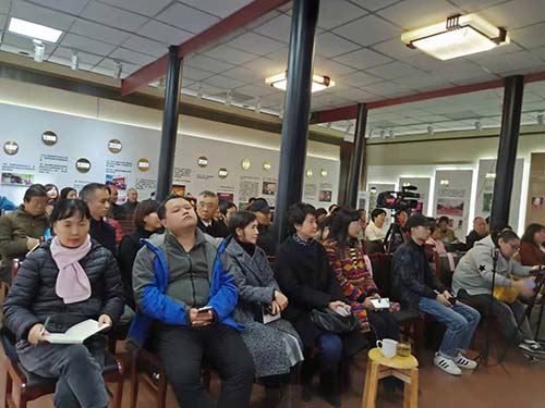 讲座现场 8sHAmtBYdpqL6ytRVbIzYsmbiUZCh0T3EycOaQQ7.jpg