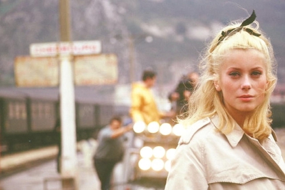 凯瑟琳·德纳芙：从《瑟堡的雨伞》出发去拥抱一个时代