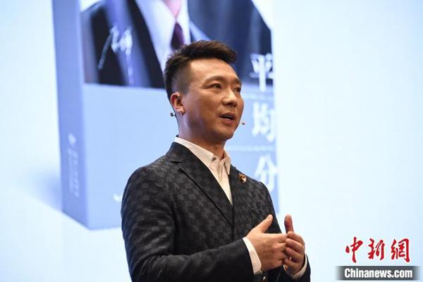 “新晋网红”康辉出书：这样的网红我愿去做，而且一定会做好