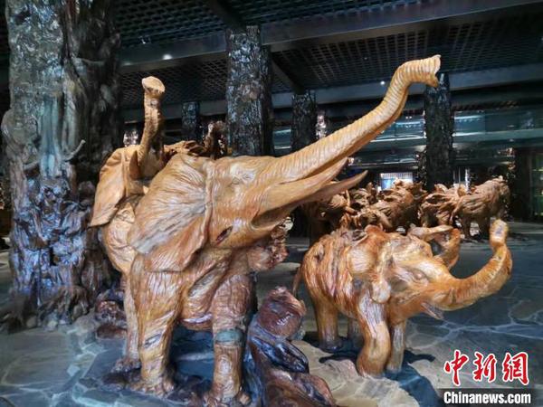 根雕作品 周禹龙 摄 根雕作品 周禹龙 摄