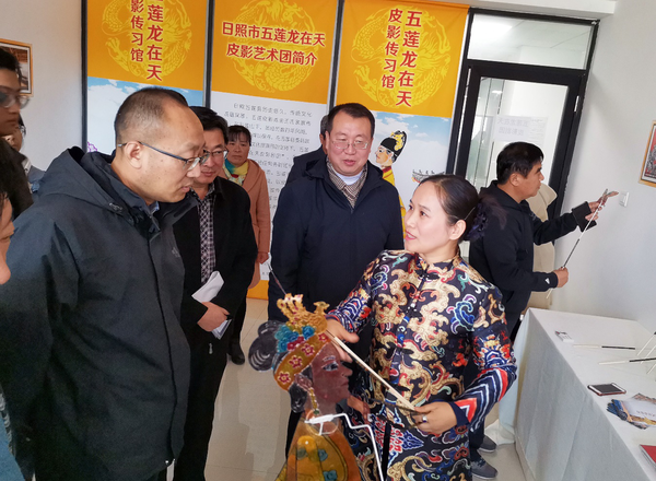 3  推动非遗文化品牌建设 3  推动非遗文化品牌建设