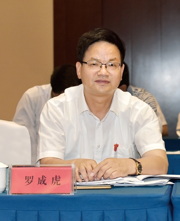 中卫市政协主席罗成虎 中卫市政协主席罗成虎