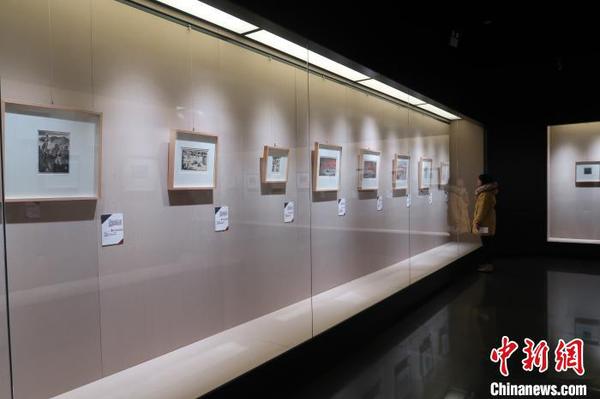 12月17日，《印记？中国革命历史版画展》在沈阳“九？一八”历史博物馆展出?！『?摄