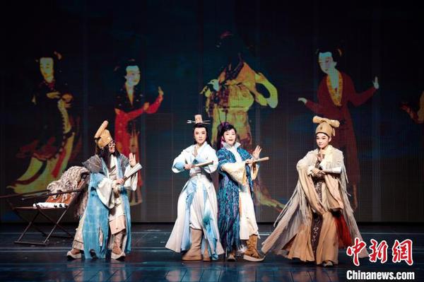 江南民调新版《三笑》剧照 主办方供图 江南民调新版《三笑》剧照 主办方供图